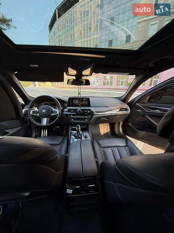 BMW-8