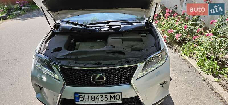 Lexus-12