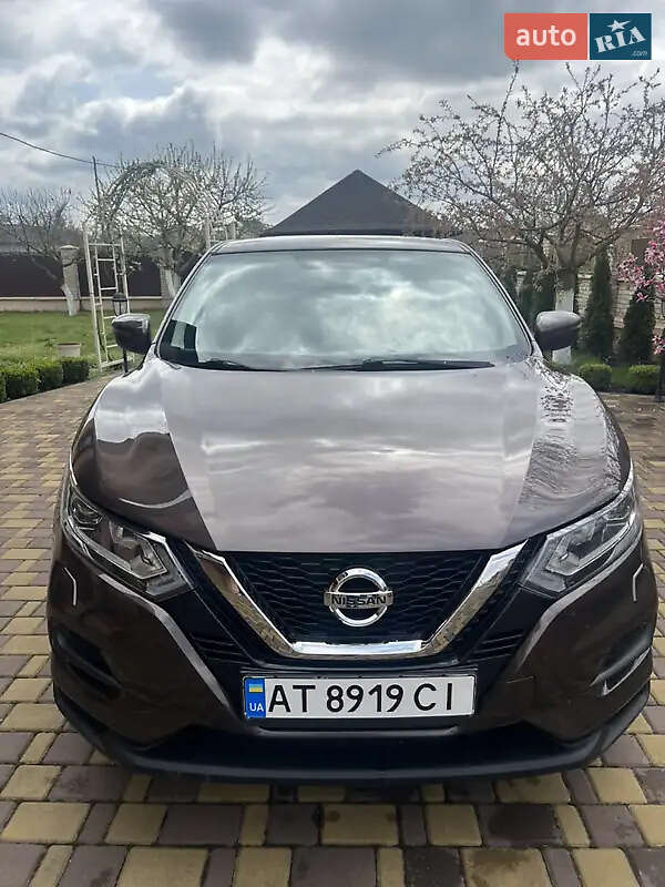 Nissan-0