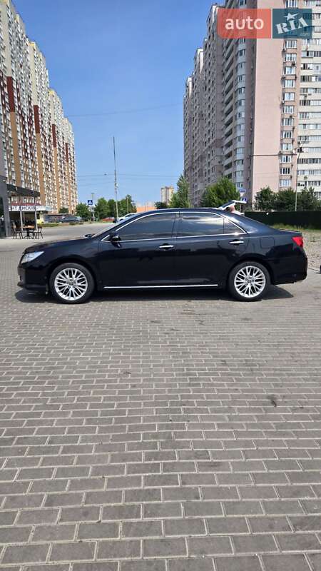 Toyota Camry 2013