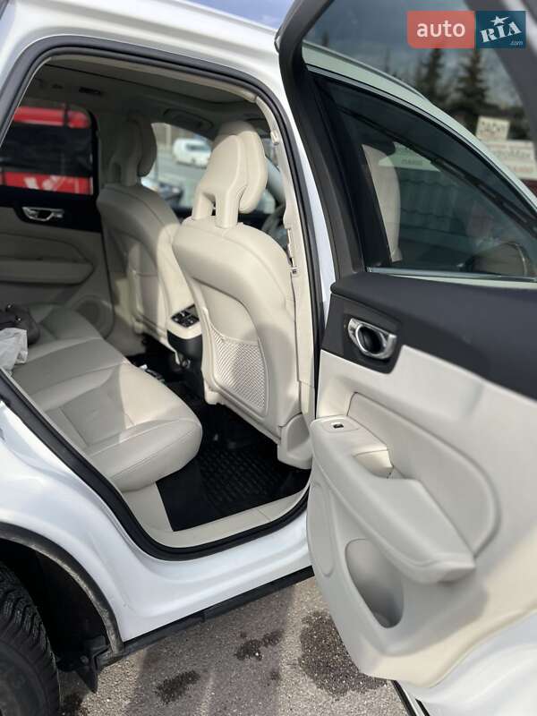 Volvo-26