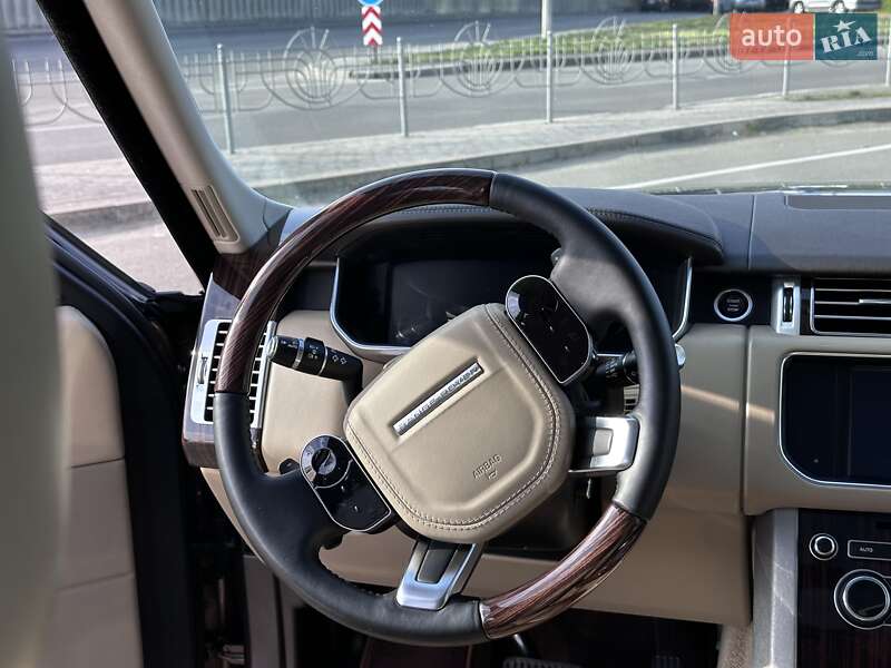 Land Rover-23