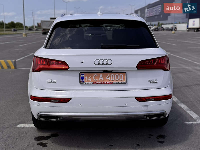 Audi-21