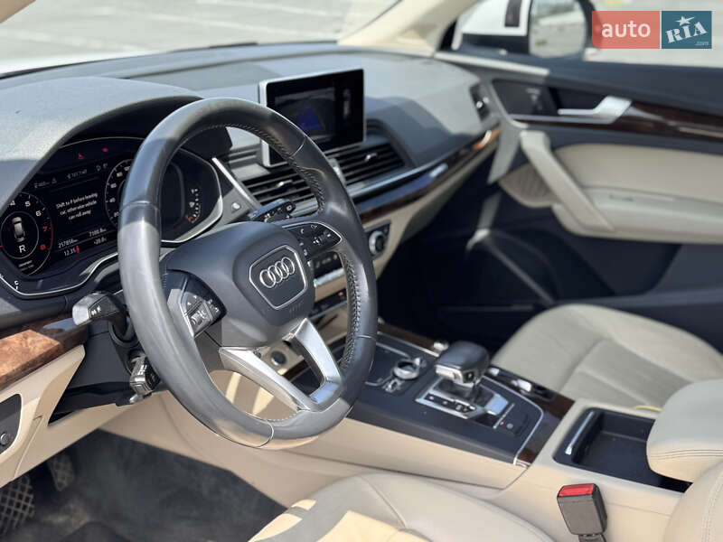 Audi-25