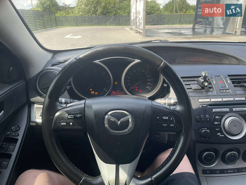 Mazda-10