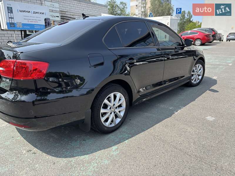 Volkswagen Jetta 2012