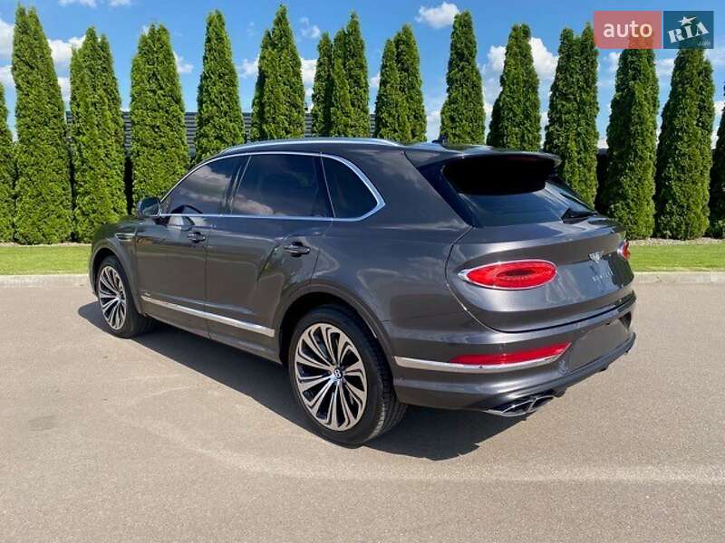 Bentley Bentayga 2023