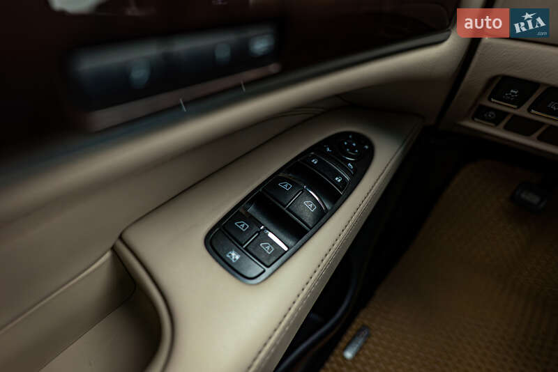 Infiniti-20