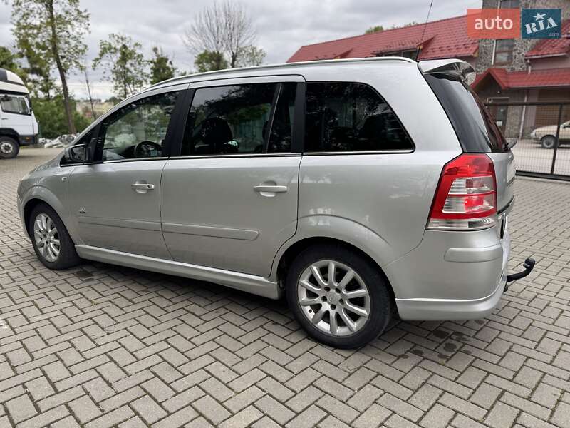 Opel Zafira 2009