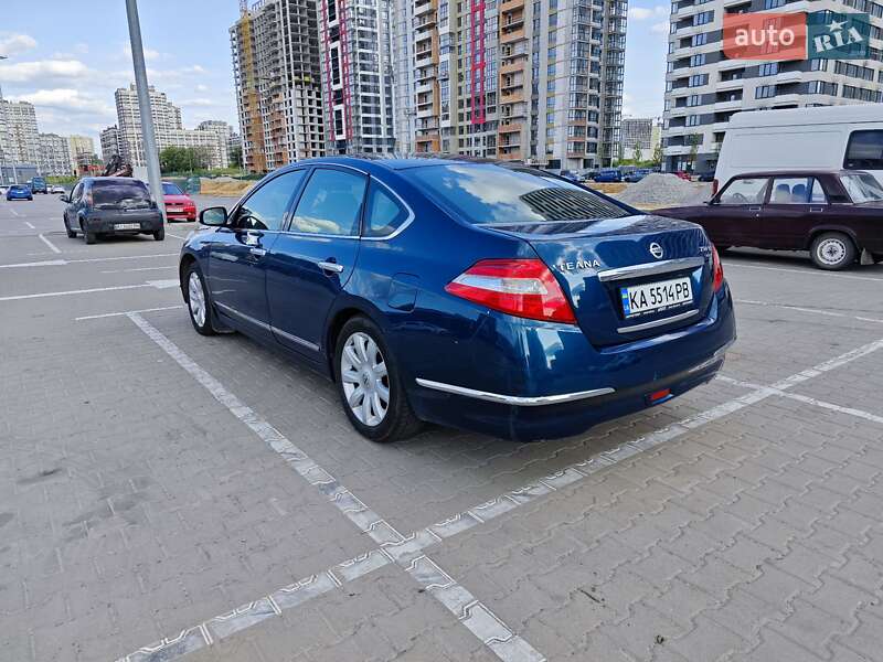 Nissan-15