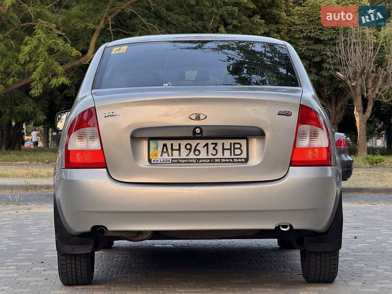 ВАЗ / Lada 1118 Калина 2011