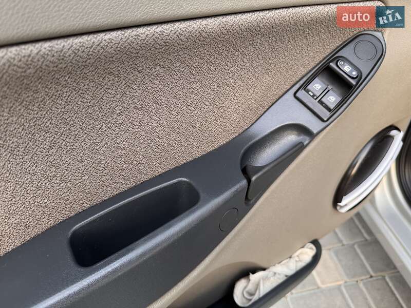 ВАЗ / Lada 1118 Калина 2011