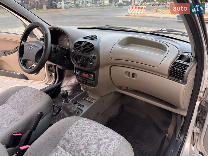 ВАЗ / Lada 1118 Калина 2011