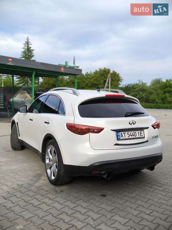 Infiniti FX 30 2010