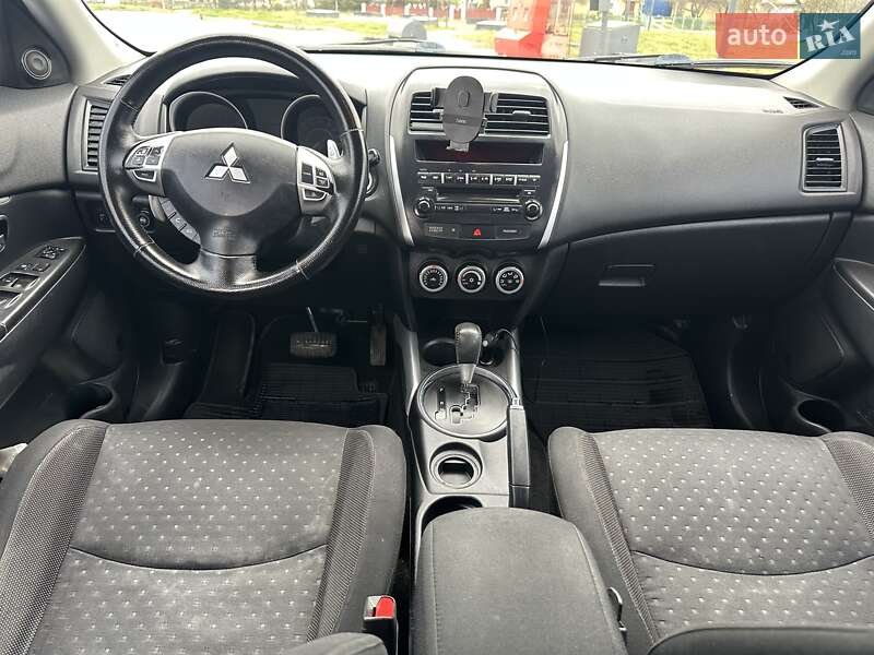 Mitsubishi-6