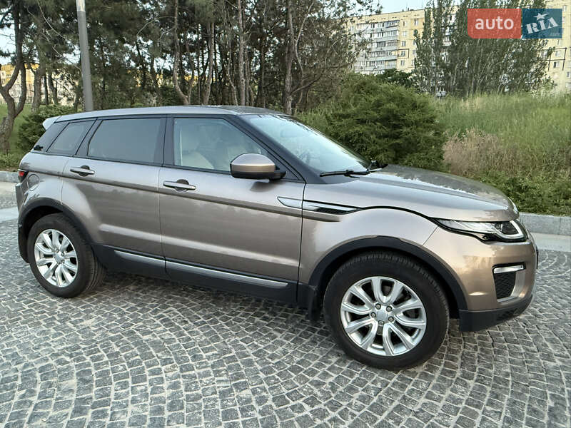 Land Rover-11