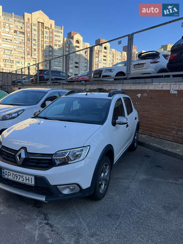 Renault-17