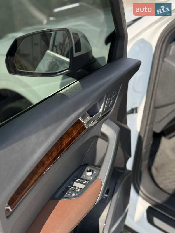 Audi-25
