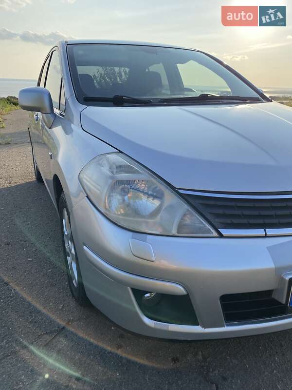 Nissan-29