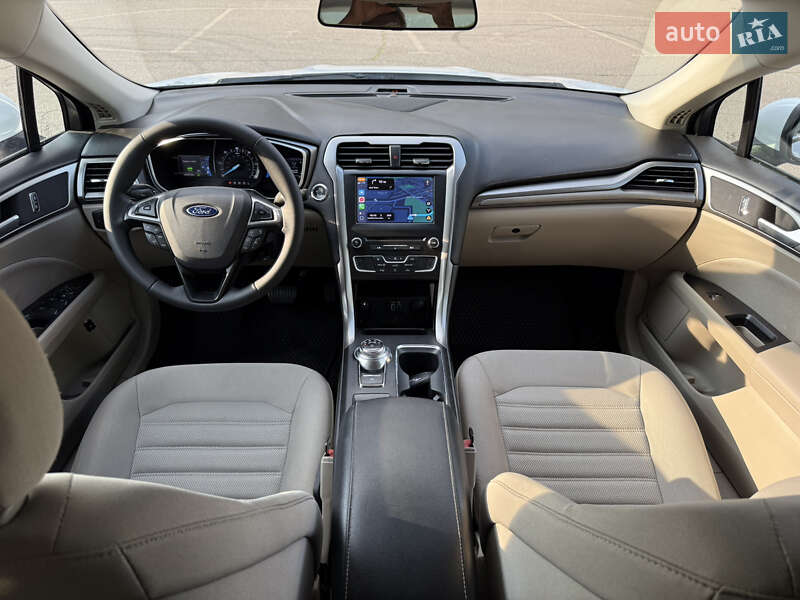 Ford Fusion 2016