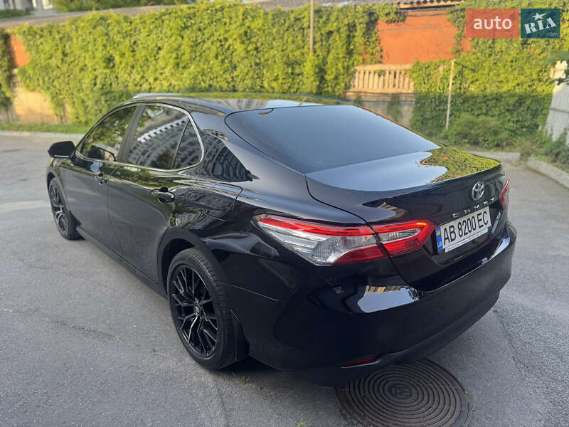 Toyota Camry 2019