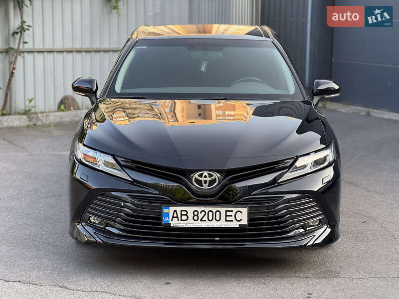 Toyota Camry 2019