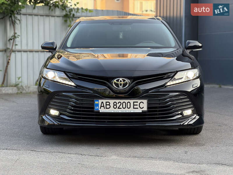 Toyota Camry 2019