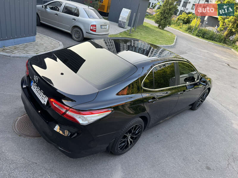 Toyota Camry 2019