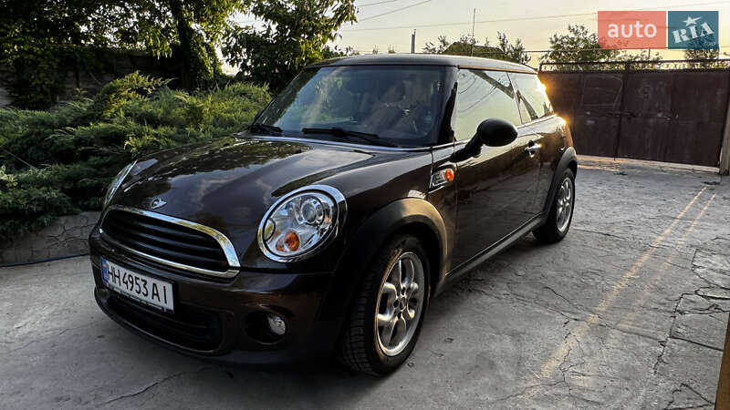 MINI-11