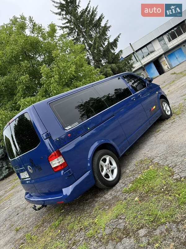 Volkswagen Transporter 2010