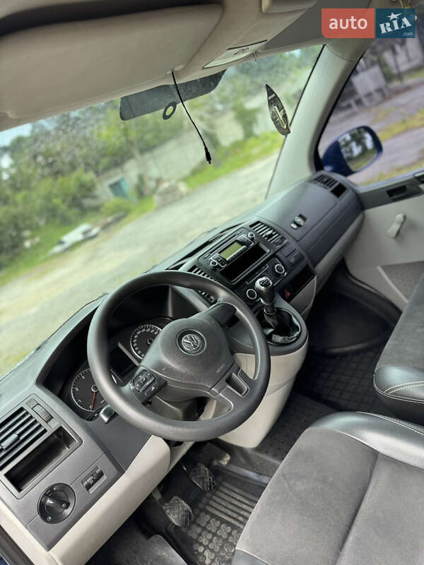 Volkswagen Transporter 2010