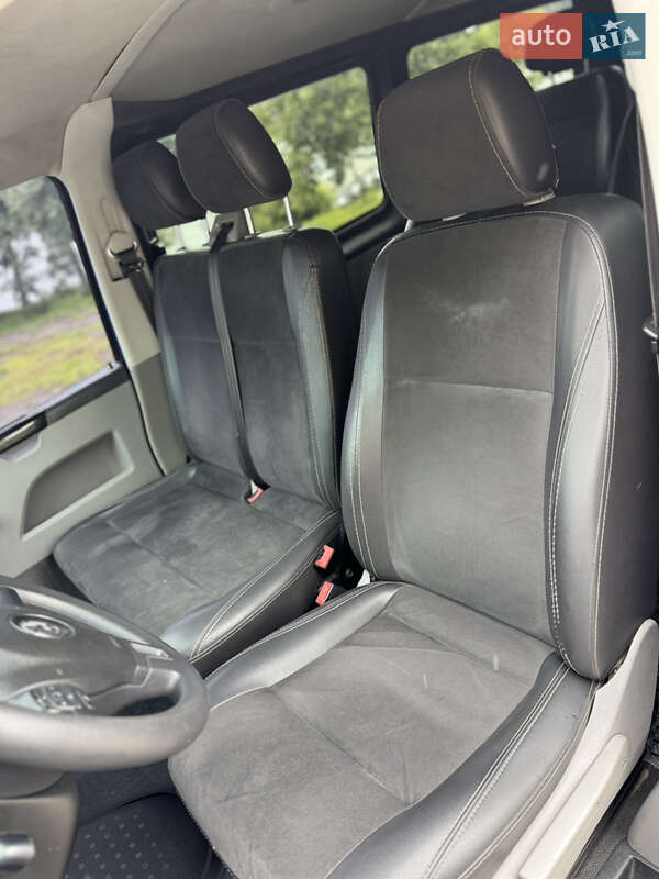 Volkswagen Transporter 2010