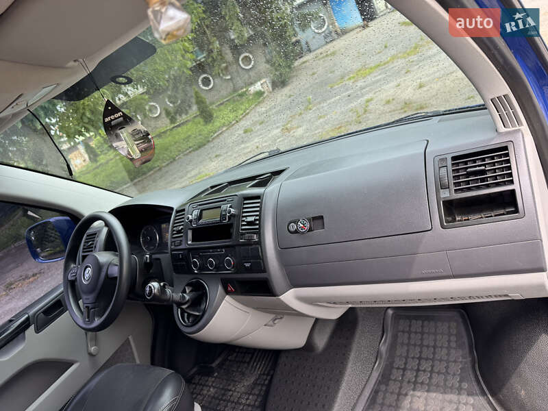 Volkswagen Transporter 2010