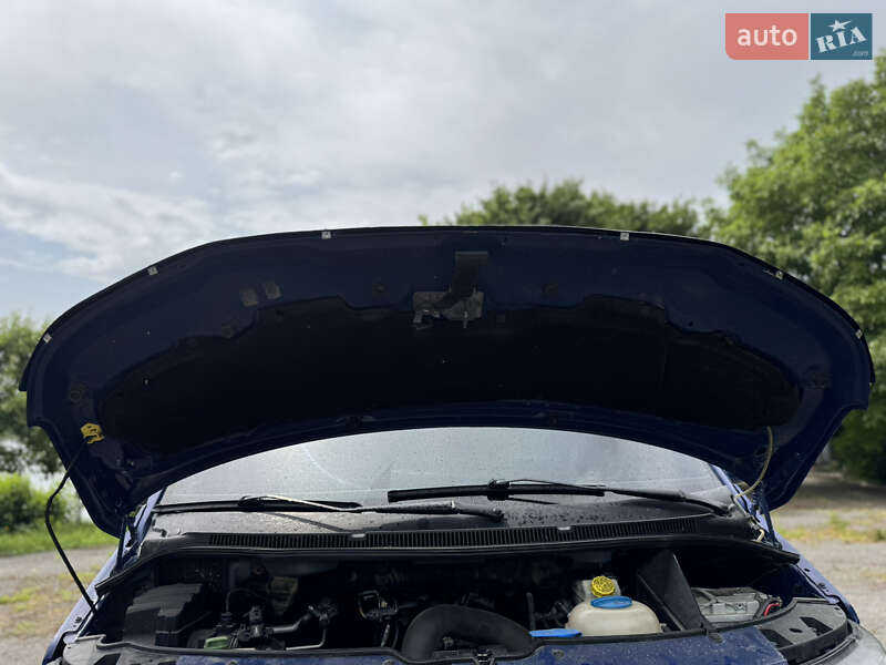 Volkswagen Transporter 2010