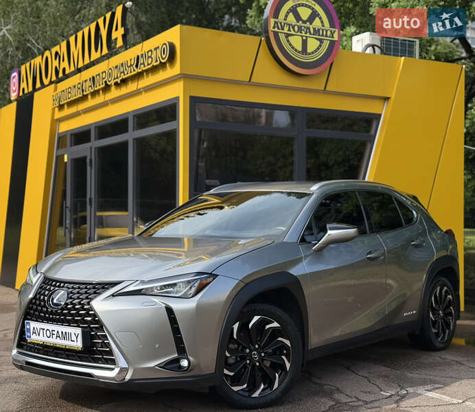 Lexus-19