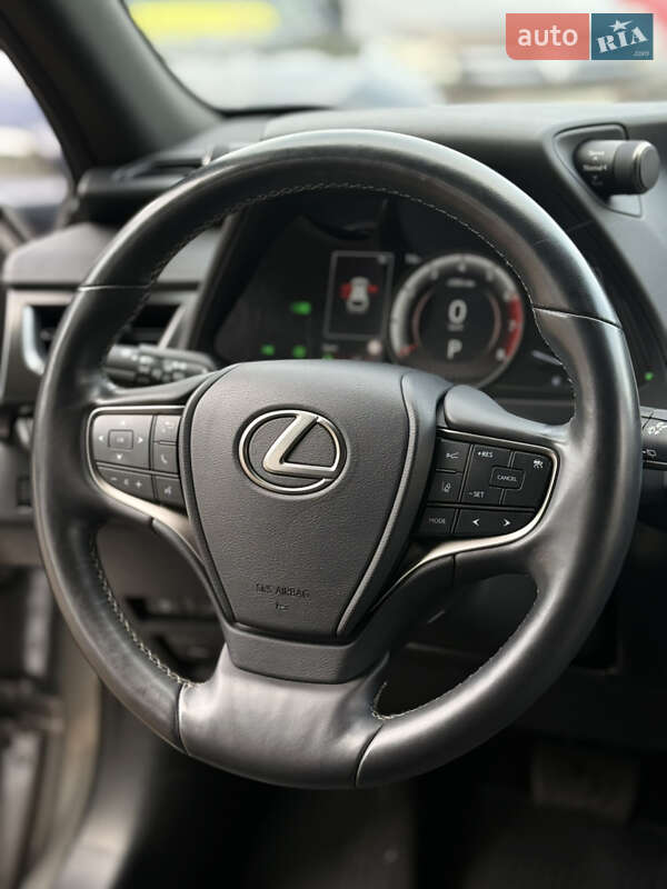 Lexus-28