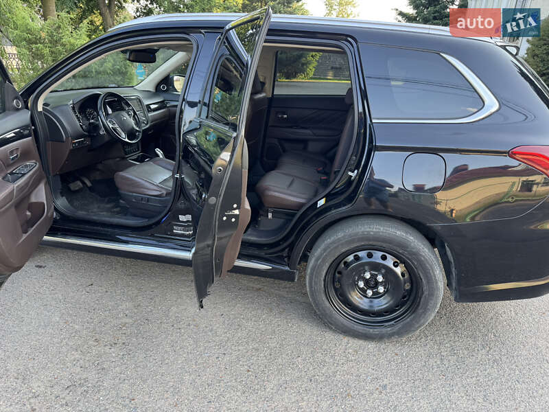 Mitsubishi Outlander 2018