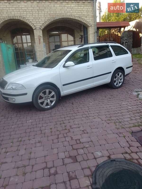 Skoda-9