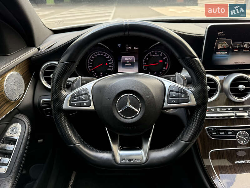 Mercedes-Benz-16