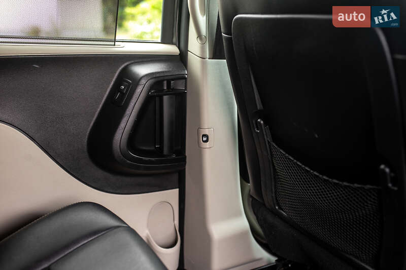 Dodge Grand Caravan 2017