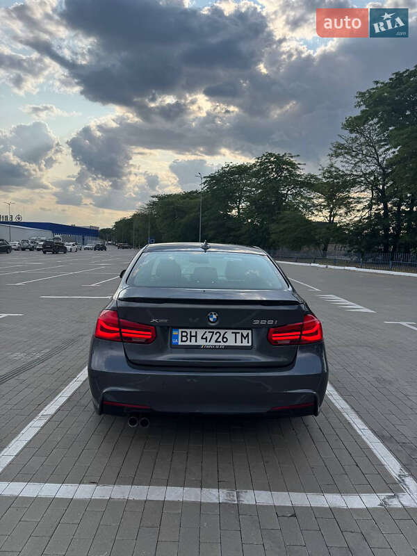 BMW-8