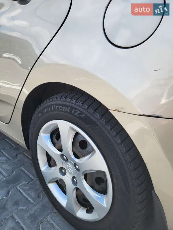 Hyundai-23