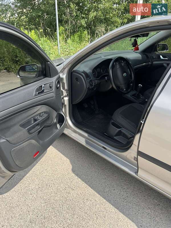 Skoda-13