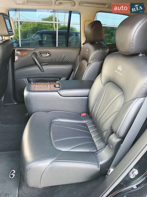 Infiniti QX56 2010