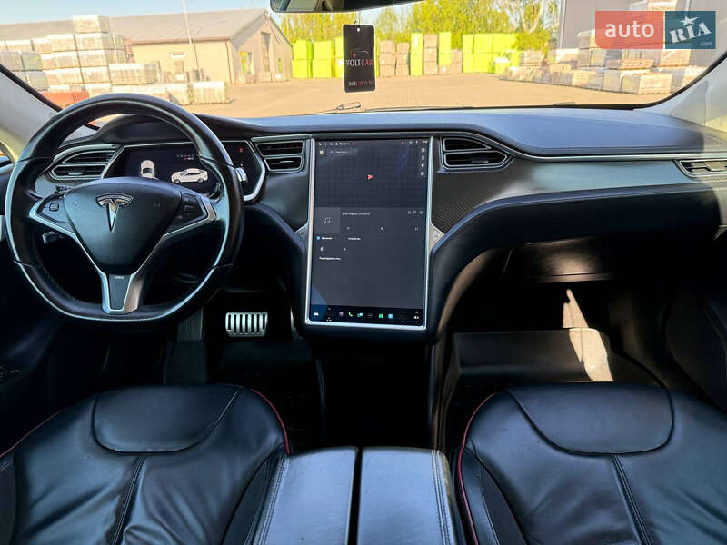 Tesla-8