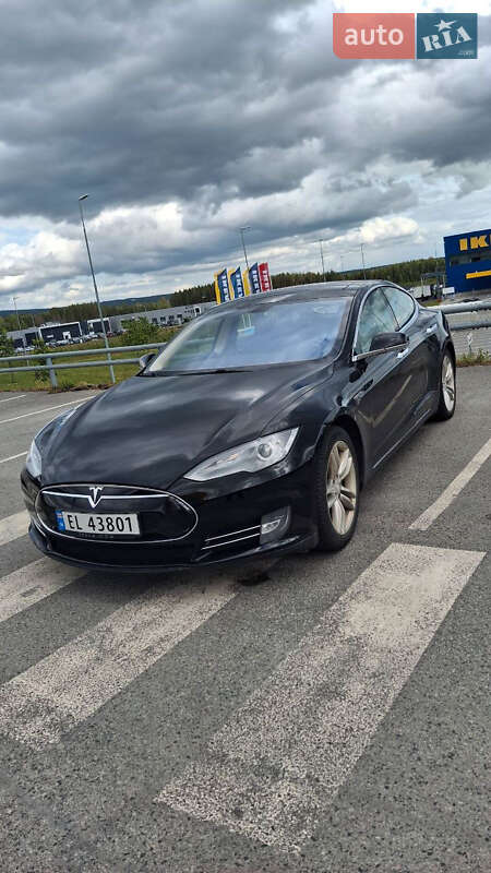 Tesla-6
