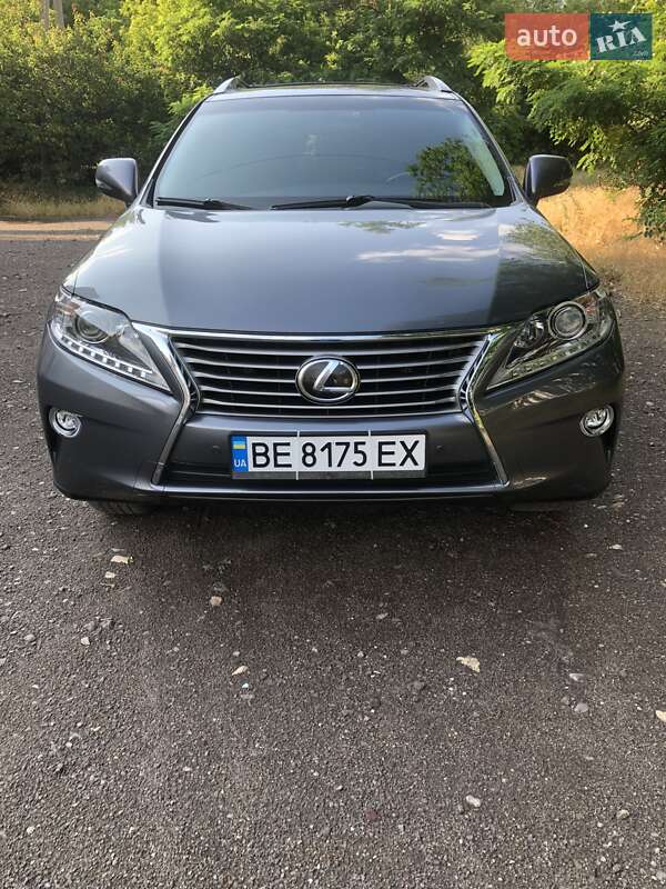 Lexus-12