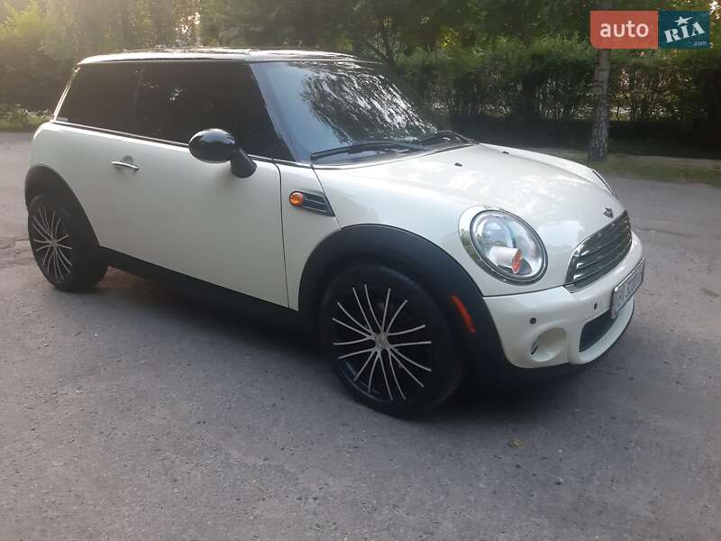 MINI Cooper 2013