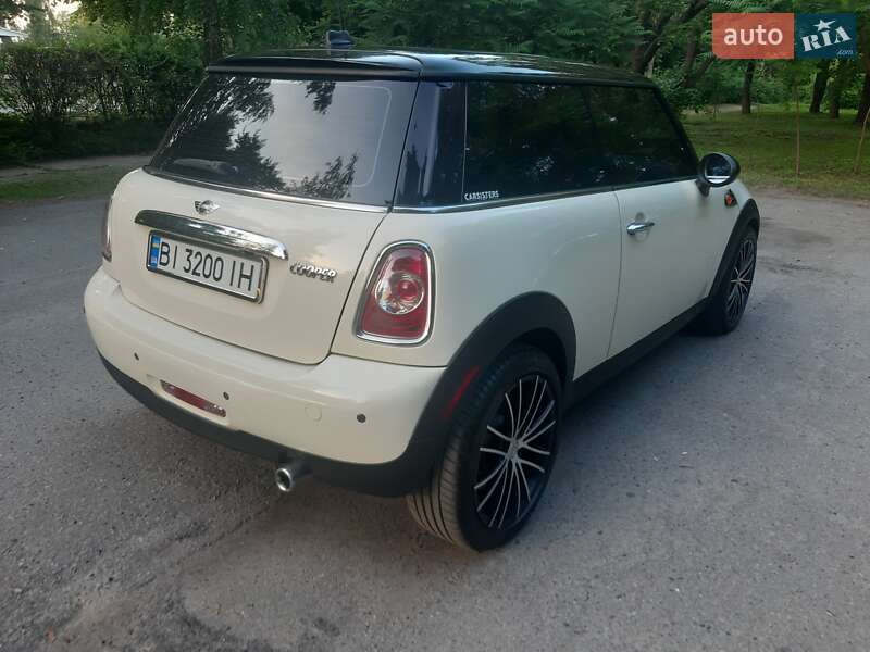MINI Cooper 2013