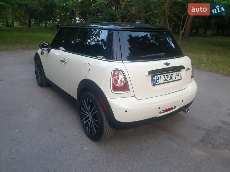 MINI Cooper 2013